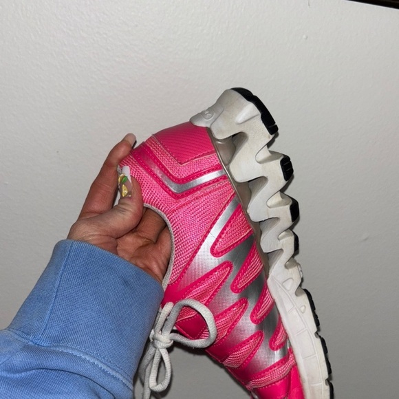 Reebok Zig Tech Womens Size 10 Running Training Shoes Gray Silver Pink - Picture 8 of 11